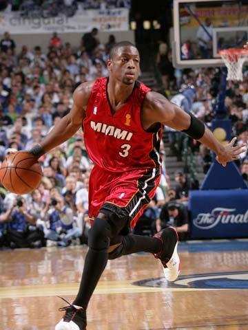 球棒收起来！Kanavi：大家打得很好，没有整顿纪律的必要（别敲打了！Kanavi：队伍表现出色，无需再整顿纪律）