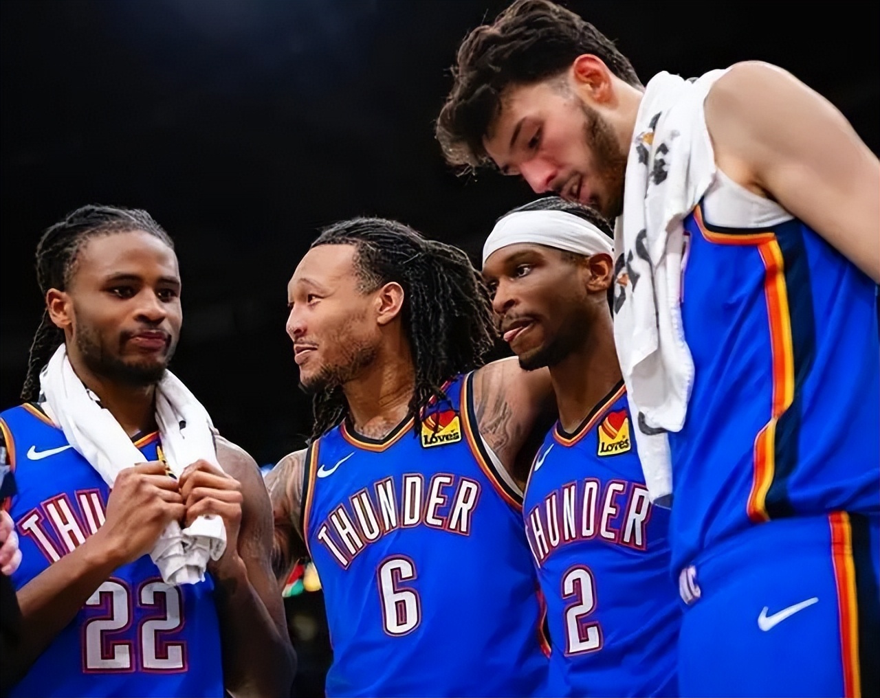 克林根在比赛中闪耀表现，单场贡献全面数据（克林根大放异彩，单场数据全面开花）