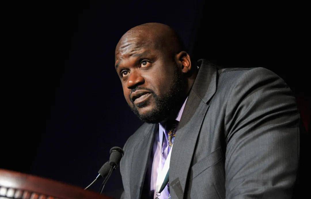 波兰11月世预赛大名单：莱万领衔，泽林斯基、皮扬特克在列（波兰11月世预赛名单出炉：莱万领衔，泽林斯基、皮扬特克入选）