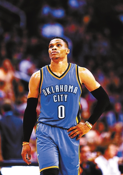 龚翔宇放飞自我成搞笑女！江苏3大位置调整，14人名单呼之欲出（龚翔宇笑点拉满成梗王，江苏三处调整，14人名单即将揭晓）