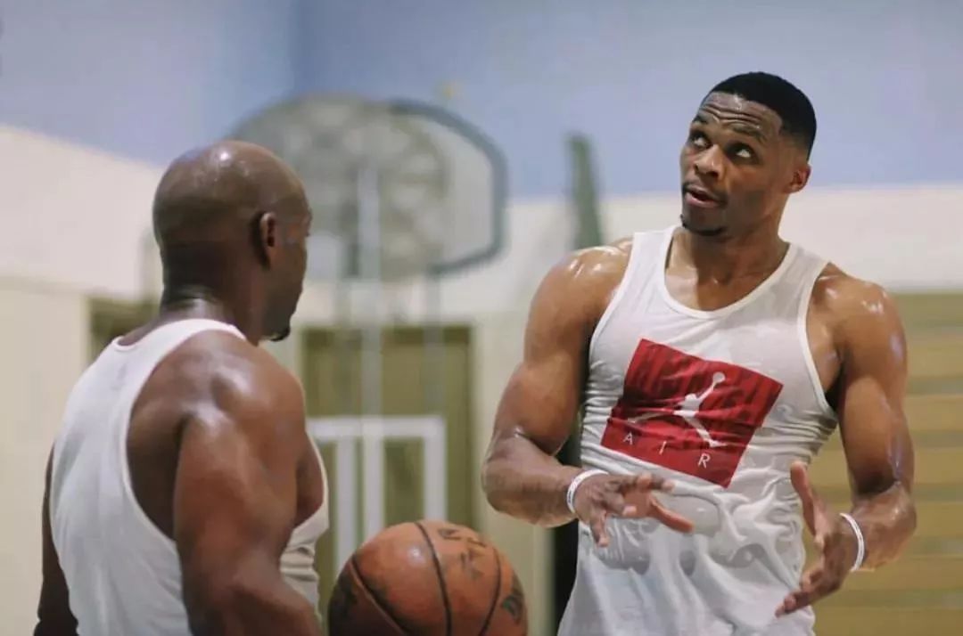 这粒进球代表着你的回归？内雷斯：我从未离开，一直都在这里（这球算回归宣言吗？内雷斯：我根本没走，一直在这儿）