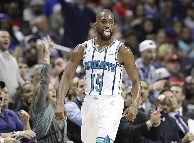 梅西：在巴黎足球层面我不太开心，一切都和我习惯的非常不同（梅西：在巴黎我很难在足球上感到快乐，许多事与我熟悉的截然不同）