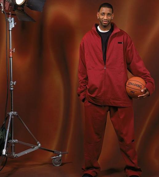 伦纳德32+12攻防两端立功，12次罚球全中创个人新高（伦纳德攻守俱佳轰32分12板，罚球12罚12中创生涯新高）