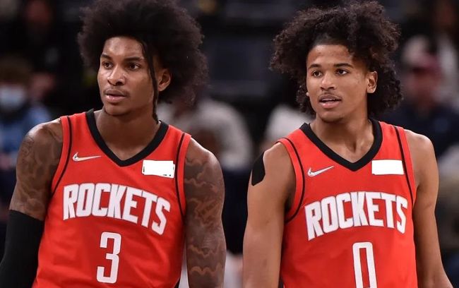 意媒：伊布、费拉拉入选米兰冬奥会火炬传递阵容（意媒：伊布与费拉拉被选为米兰冬奥火炬手）