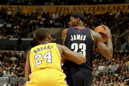 奋力反击！焦海龙强攻得手 山西轰出10-0迫近比分打停天津（山西掀10-0攻势迅速迫近，焦海龙强攻命中逼停天津）