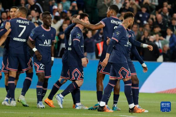 邵佳一谈成为国足主帅：正在家看电脑突然收到700多条信息（邵佳一回忆出任国足主帅：在家看电脑时瞬收700余条消息）