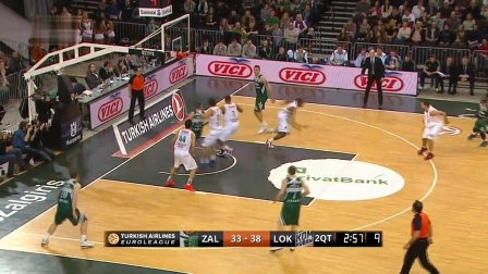 德天空：多特将在今天与二门亚历山大-迈尔续约至2027年（德媒：多特蒙德今日将与二号门将亚历山大-迈尔续约，合同至2027年）