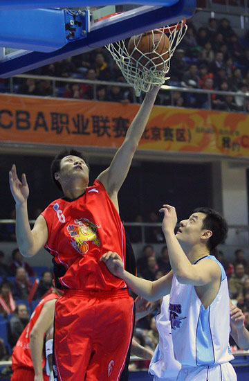 史诗大战！约基奇56+16+15，爱德华兹44分，掘金险胜森林狼（巅峰对决！约基奇56+16+15对飙爱德华兹44分，掘金险擒森林狼）